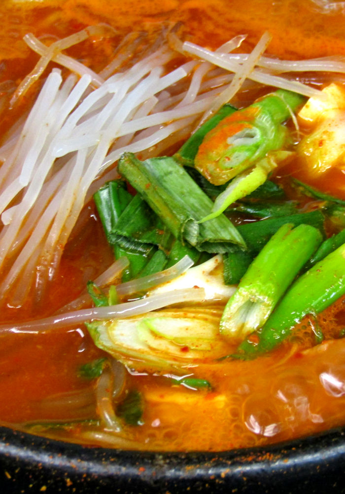 kimchi jjigae